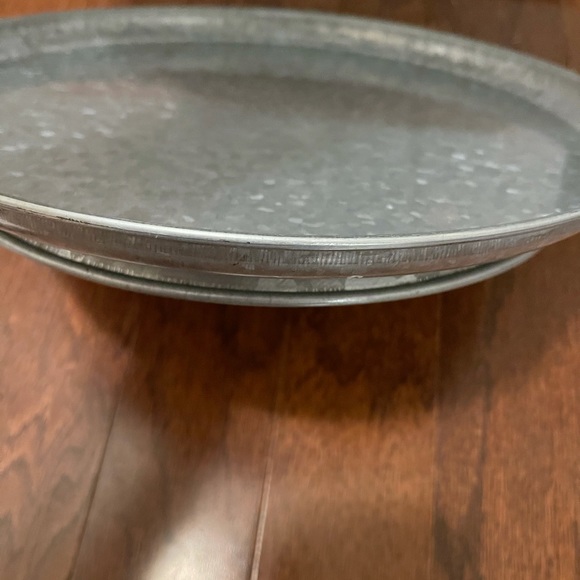 Large farmhouse style galvanized two tier tray - Picture 5 of 5